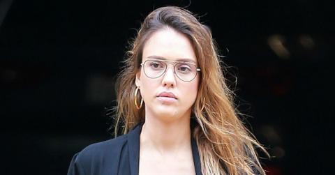 Jessica Alba Baby Bump Black Dress Photos hero