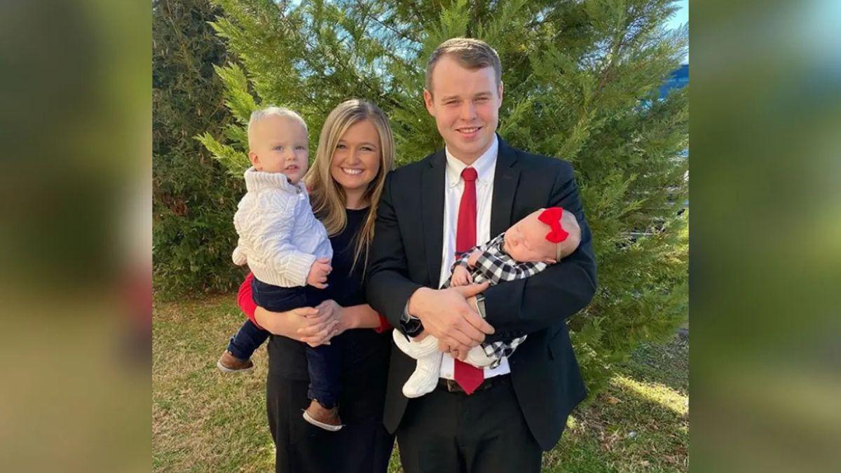 Photo of Joseph and Kendra Duggar share four children.