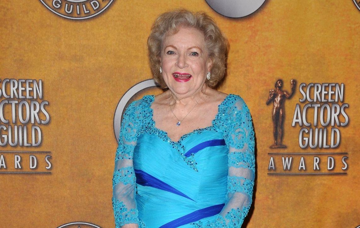 betty white agent hosting saturday night live incredible experiences