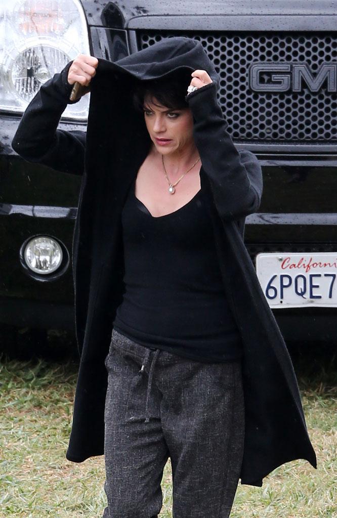 Selma Blair filming American Crime Story and playing the part of Kris Jenner in Los Angeles