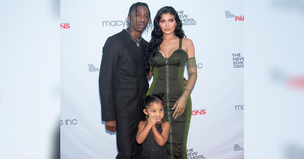 kylie jenner sisters khloe kendall seemingly reveal second babys gender