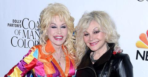 Photo of Dolly Parton and Stella Parton.