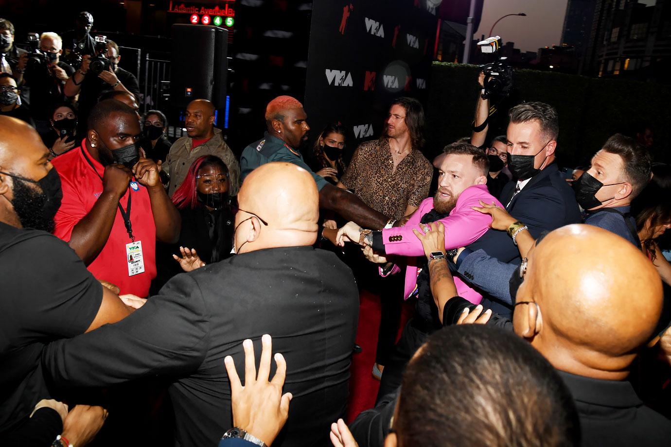 did conor mcgregor just try to fight mgk at the vmas ok