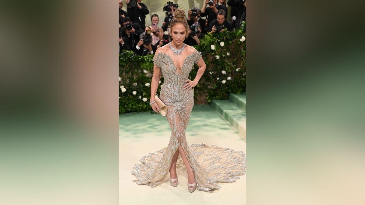 jennifer lopez sexiest moments hot photos