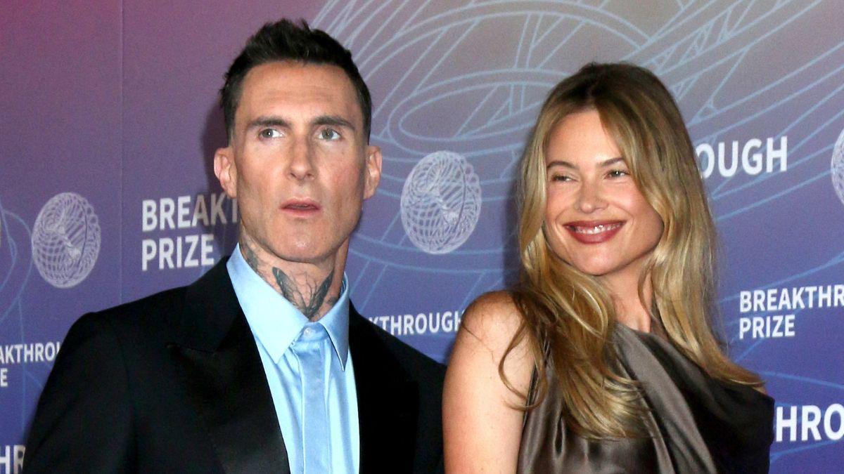 Image of Adam Levine flaunted a new look during a recent red carpet appearance with wife Behati Prinsloo.