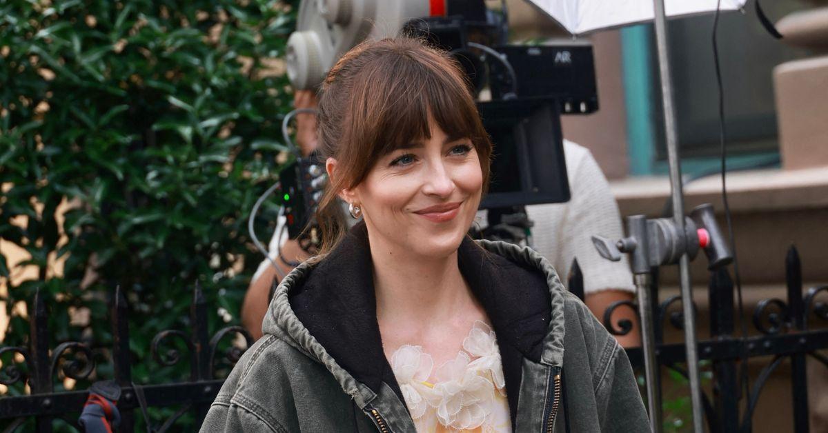 dakota johnson recalls first encounters with social network costars