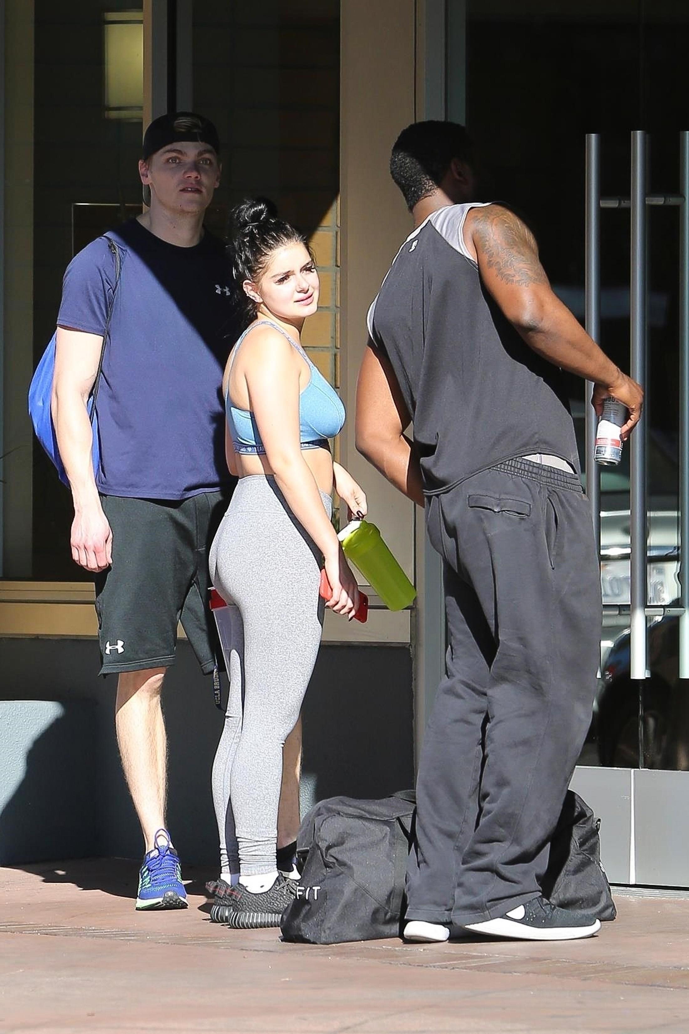 Ariel Winter and Levi Meaden get their weekend sweat session in