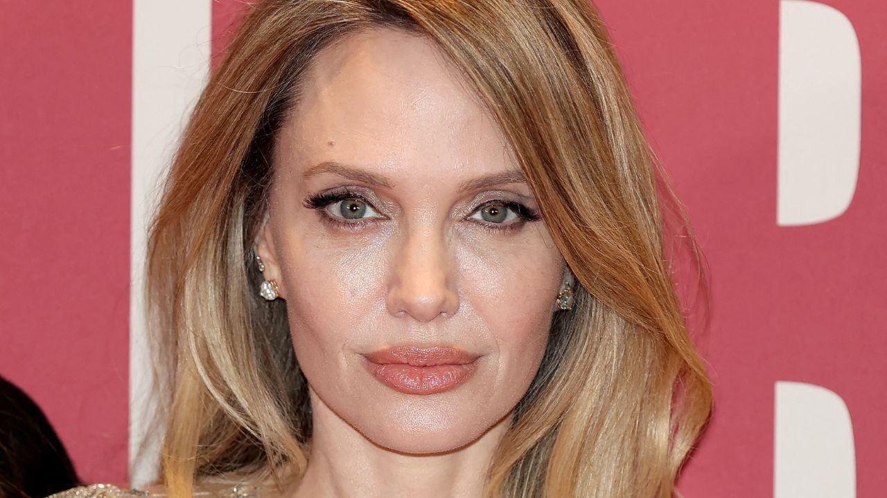 Photo of Angelina Jolie.