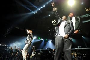 2011__05__Sean_Kingston_Justin_Bieber_May30newsnea 300&#215;199.jpg