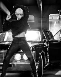 2011__09__Rihanna Armani Sept8news 198×300.jpg