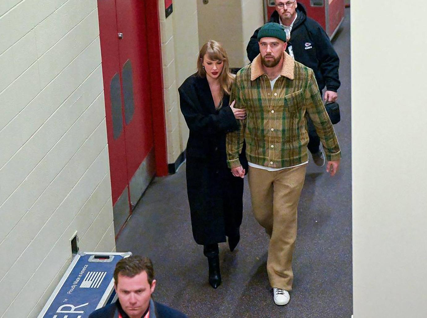 taylor swift travis kelce date night los angeles