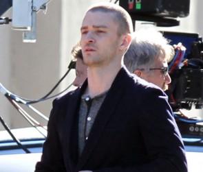 2010__12__justin_timberlake_newsmb_dec6 295×300.jpg