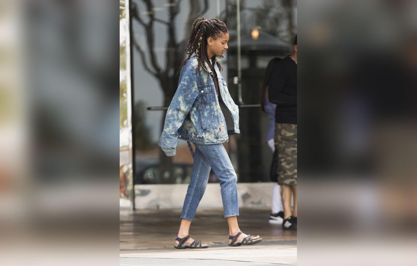 Willow Smith Is Spotted On A Date With Boyfriend Tyler Cole 2372