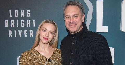 Image of Amanda Seyfried and Thomas Sadoski