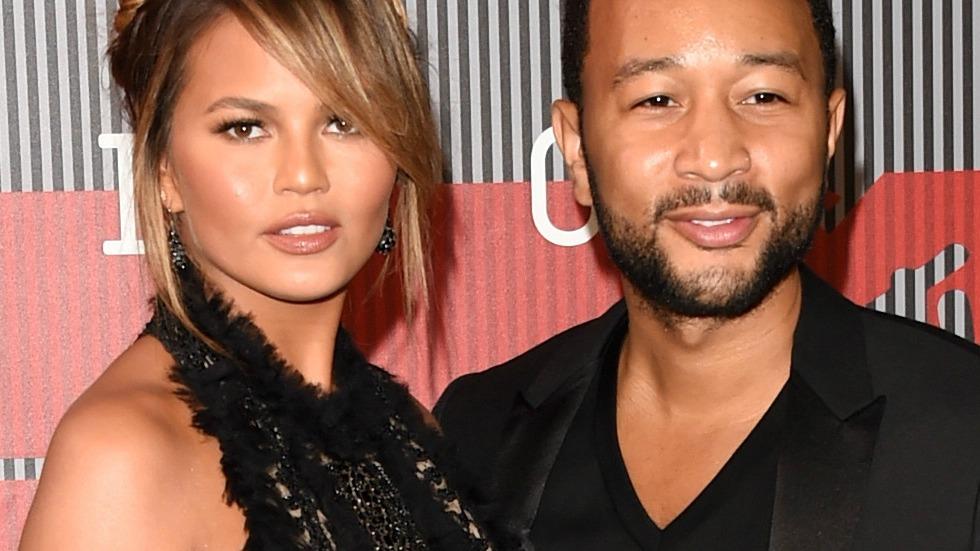 chrissy-teigen-john-legend-baby-pregnant