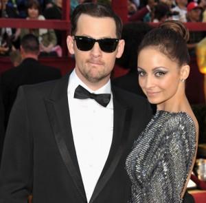 2010__08__Joel_Madden_Nicole_Richie_Aug26news 300&#215;295.jpg