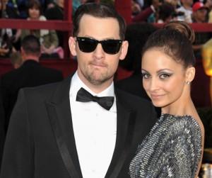 2010__08__Joel_Madden_Nicole_Richie_Aug26news 300×295.jpg