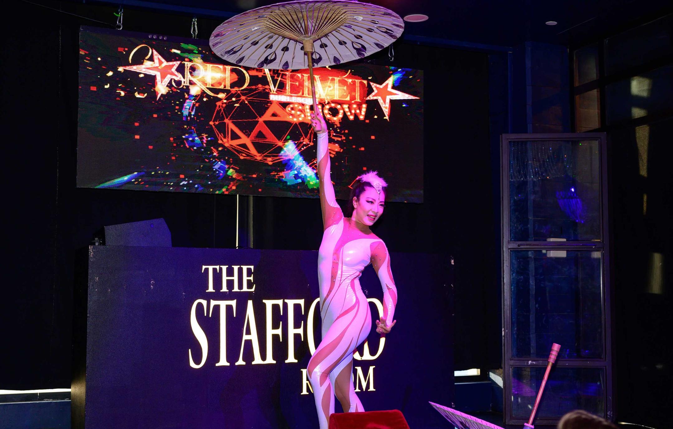 Red Velvet Burlesque Show Details On The Cabaret Performance