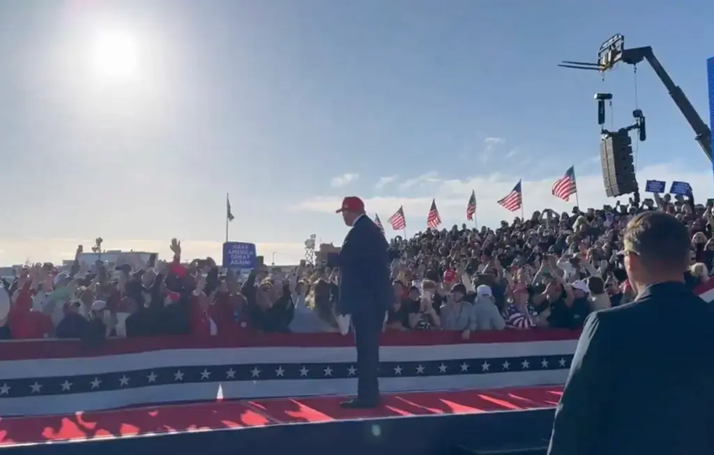 donald trumps bronx rally crowd size exposed overhead view protesters