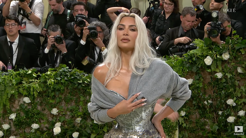 kim kardashian waist small met gala