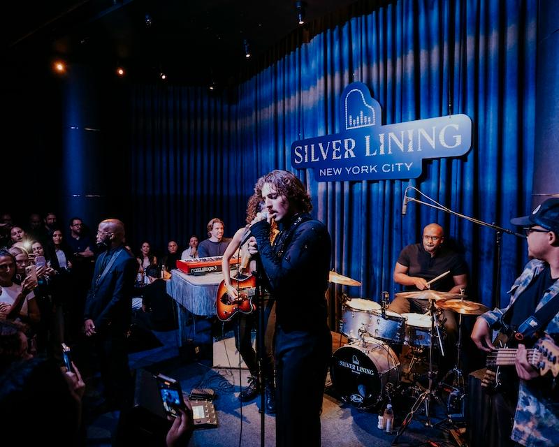 benson boone at silver lining loungecourtesy of tao group hospitality