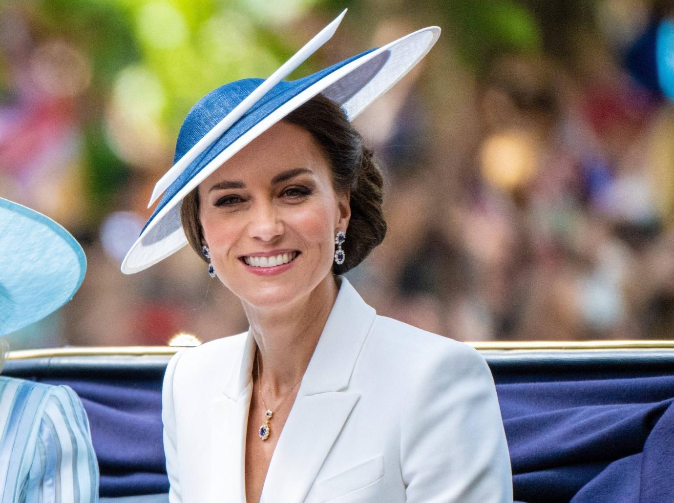 kate middleton cancer conspiracies pre cancerous cells theories