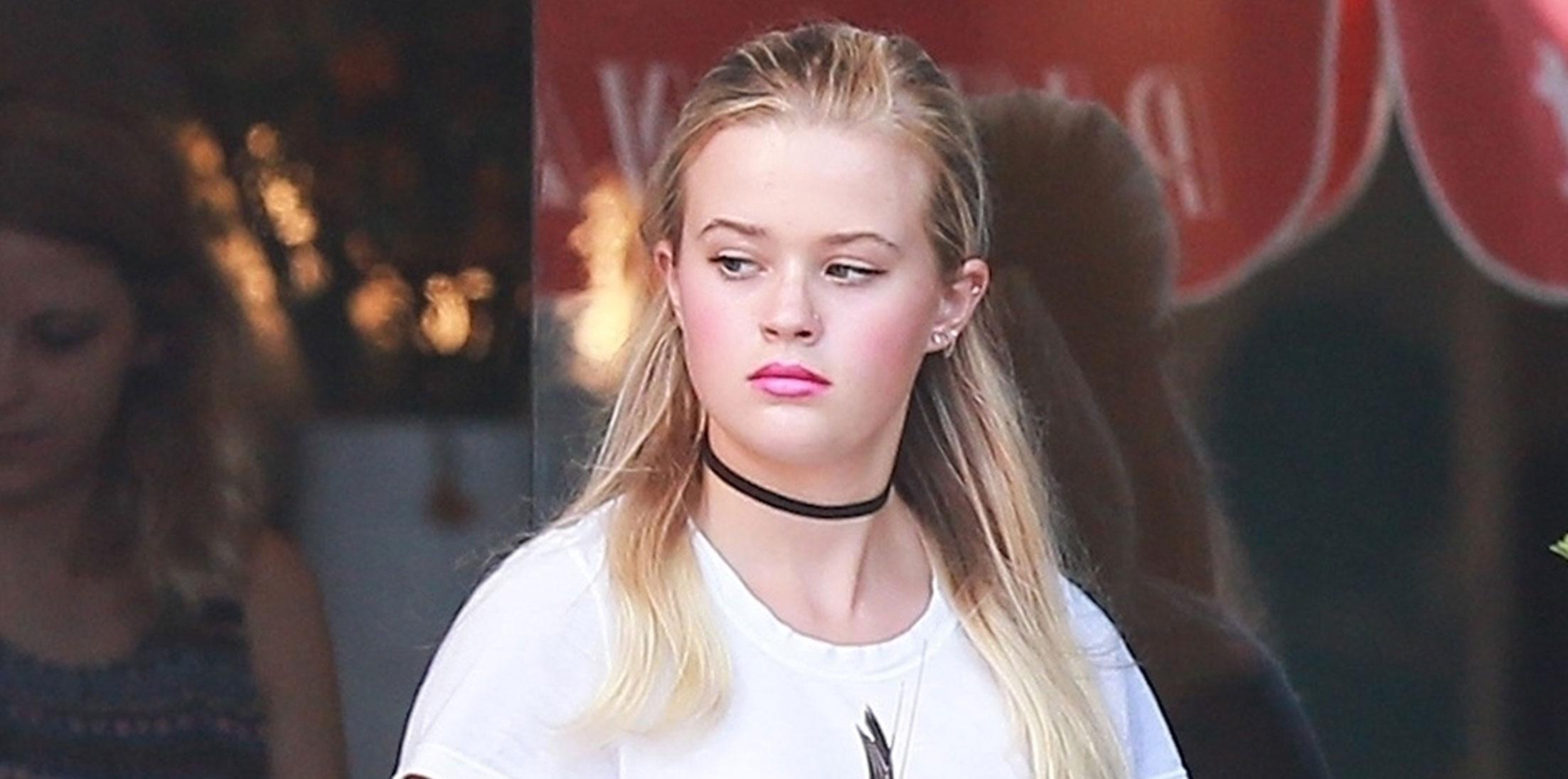 Reese Witherspoon Daughter Ava Summer Job Pics Long