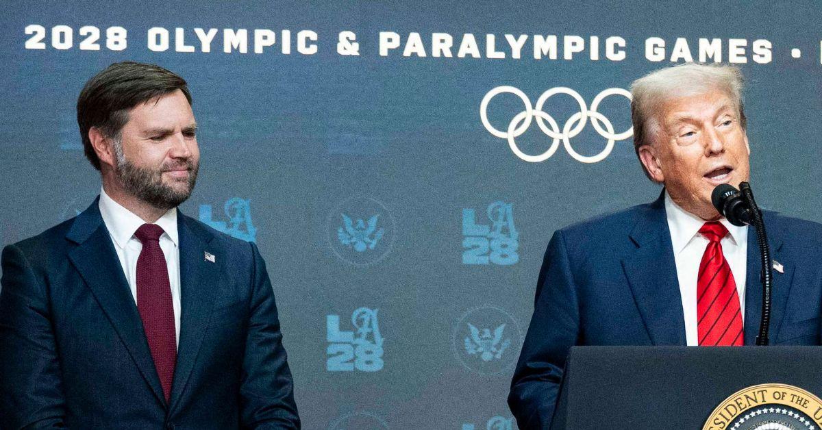 image of J.D Vance called the hecklers 'deranged.'