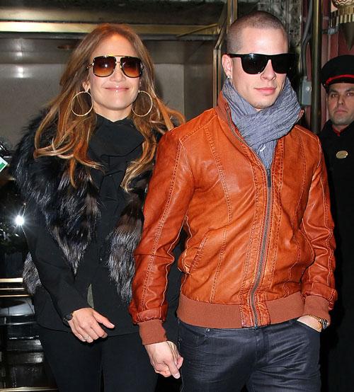 Jennifer lopez casper smart feb1 001_ _1.jpg