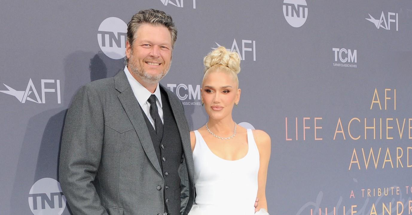 Gwen Stefani & Blake Shelton Celebrate Easter Together Photos