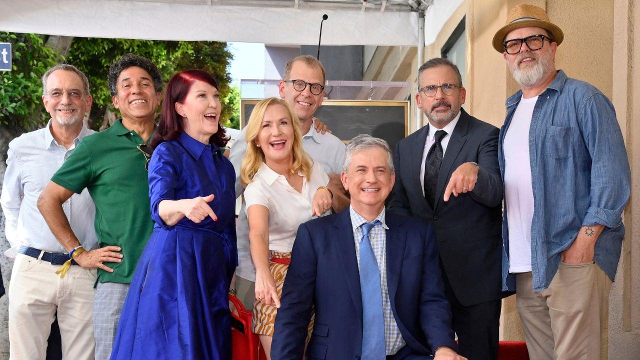 pic of The Office stars.