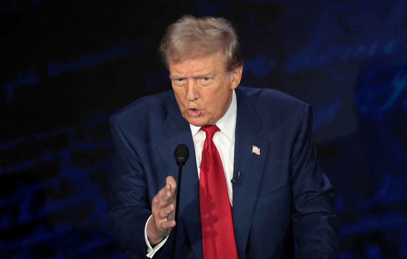 donald trump roasted accuse kamala harris lying mcdonalds