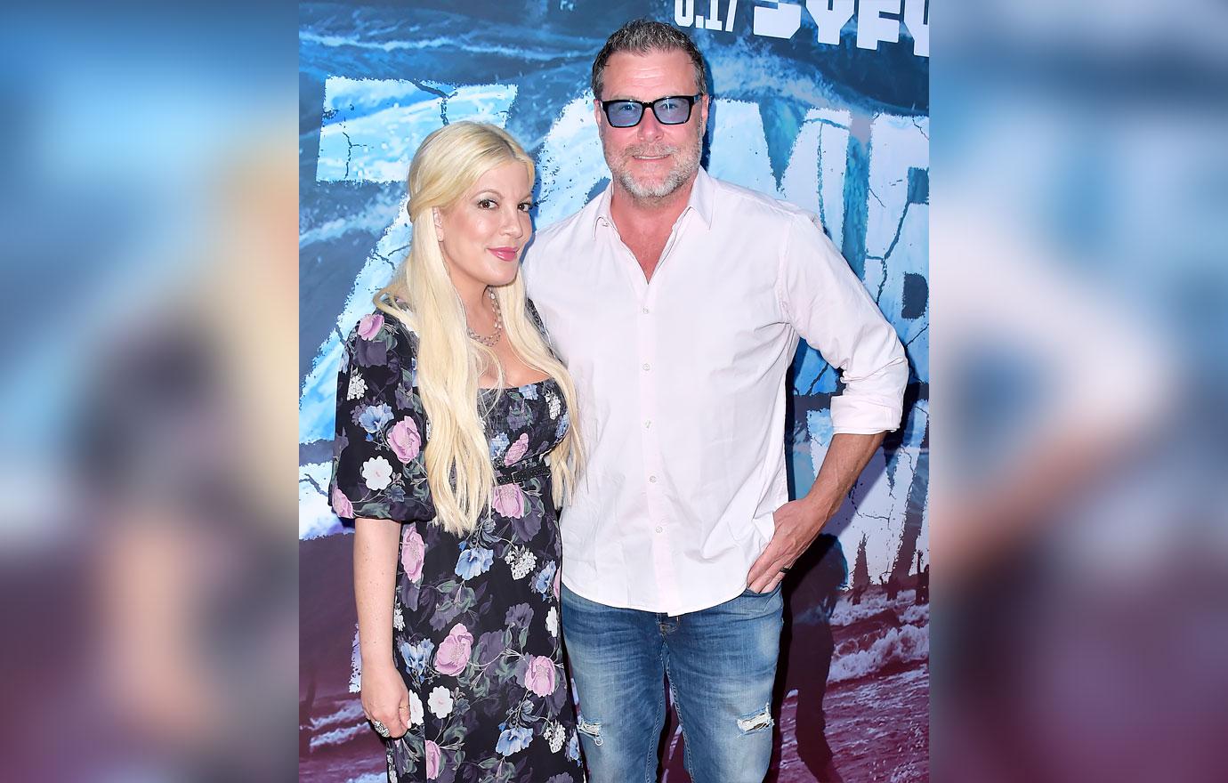 timeline tori spelling dean mcdermott troubled marriage