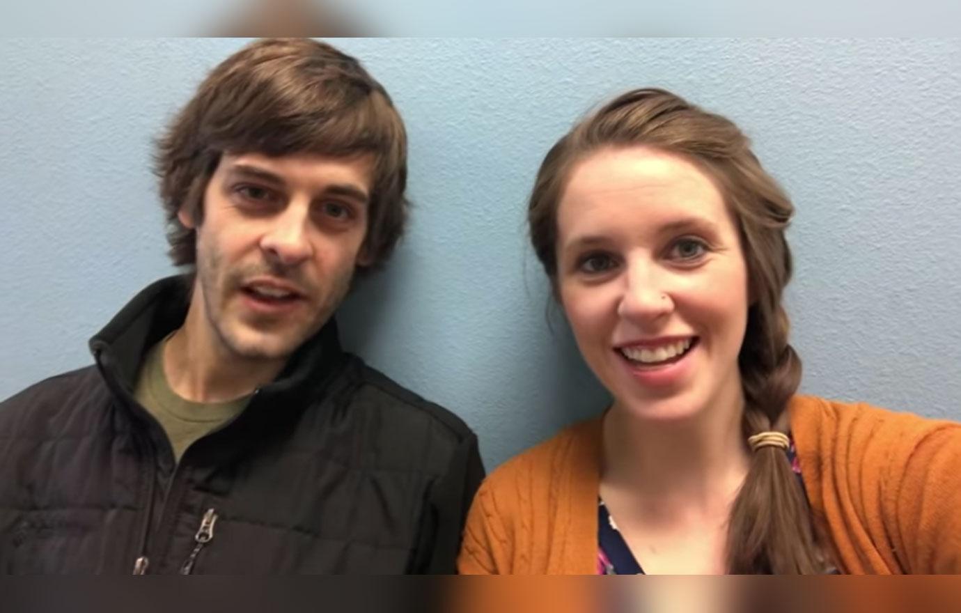 Jill Duggar Derick Dillard Son School