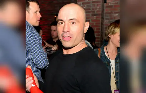 joe rogan fact checked after attributing a trump quote to joe biden