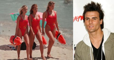 Throwback photo of 'Baywatch' stars on set and a picture of Jeremy Jackson.