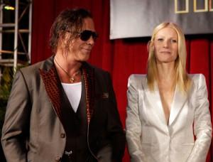 2010__04__Mickey_Rourke_Gwyneth_Paltrow_April28newsne 300×228.jpg