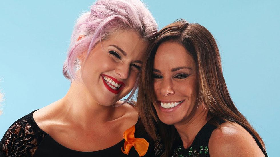 Kelly osbourne melissa rivers flowers fashion police