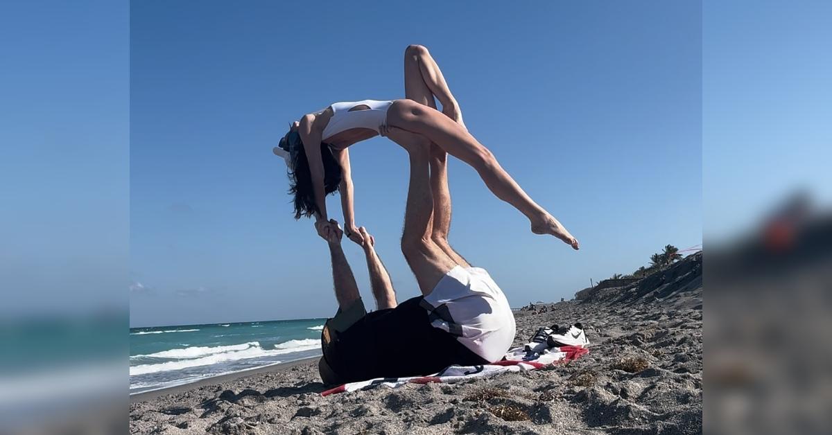 bill belichick girlfriend jordon hudson trolled yoga poses beach photo