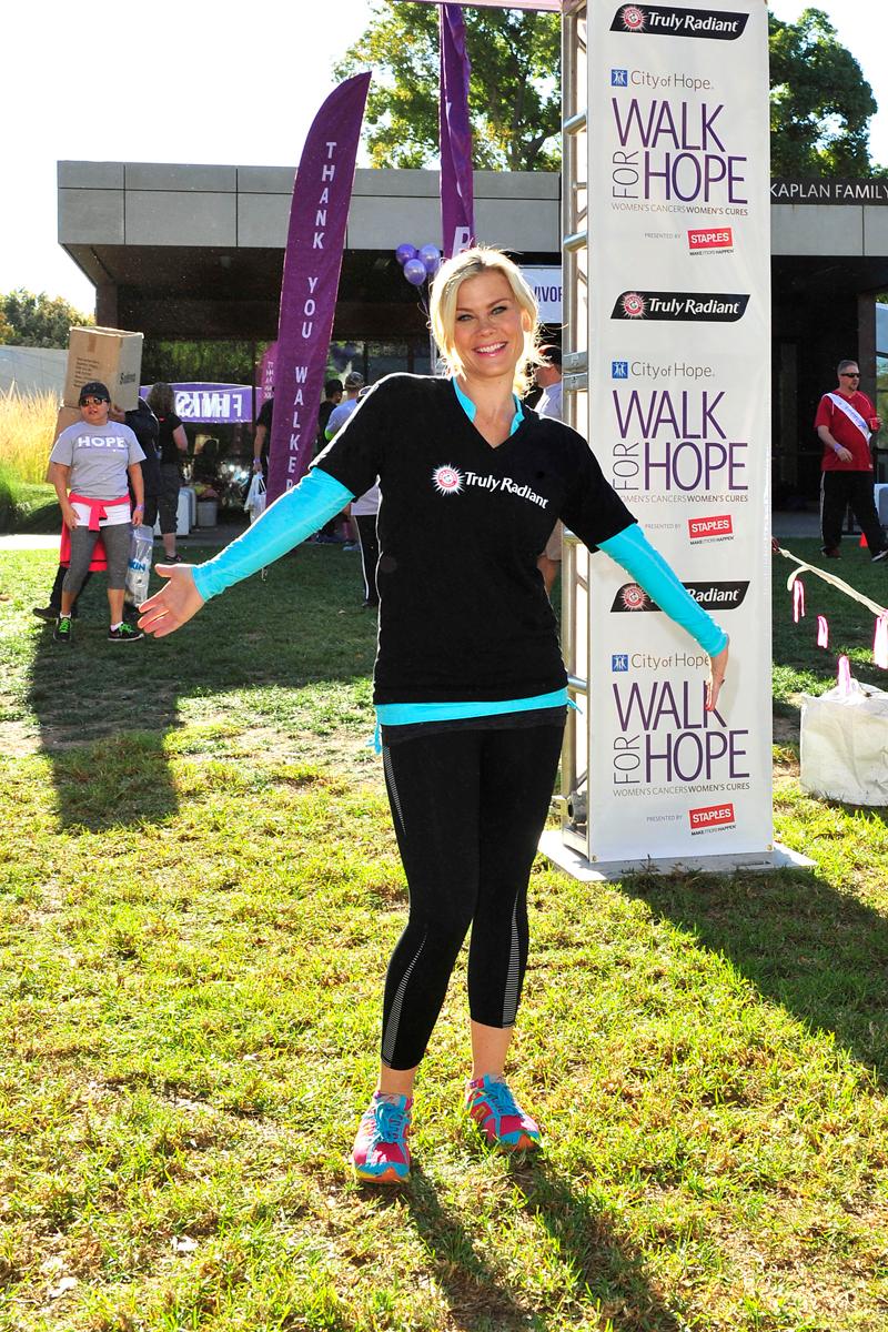 Alison Sweeney showcases #TrulyRadiantFinish for Arm &amp; Hammer at the Walk for Hope LA