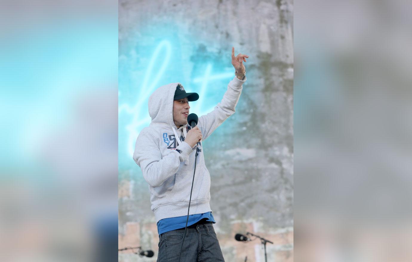 Pete Davidson Kicks Heckler Out of Show for Insensitive Mac Miller Joke