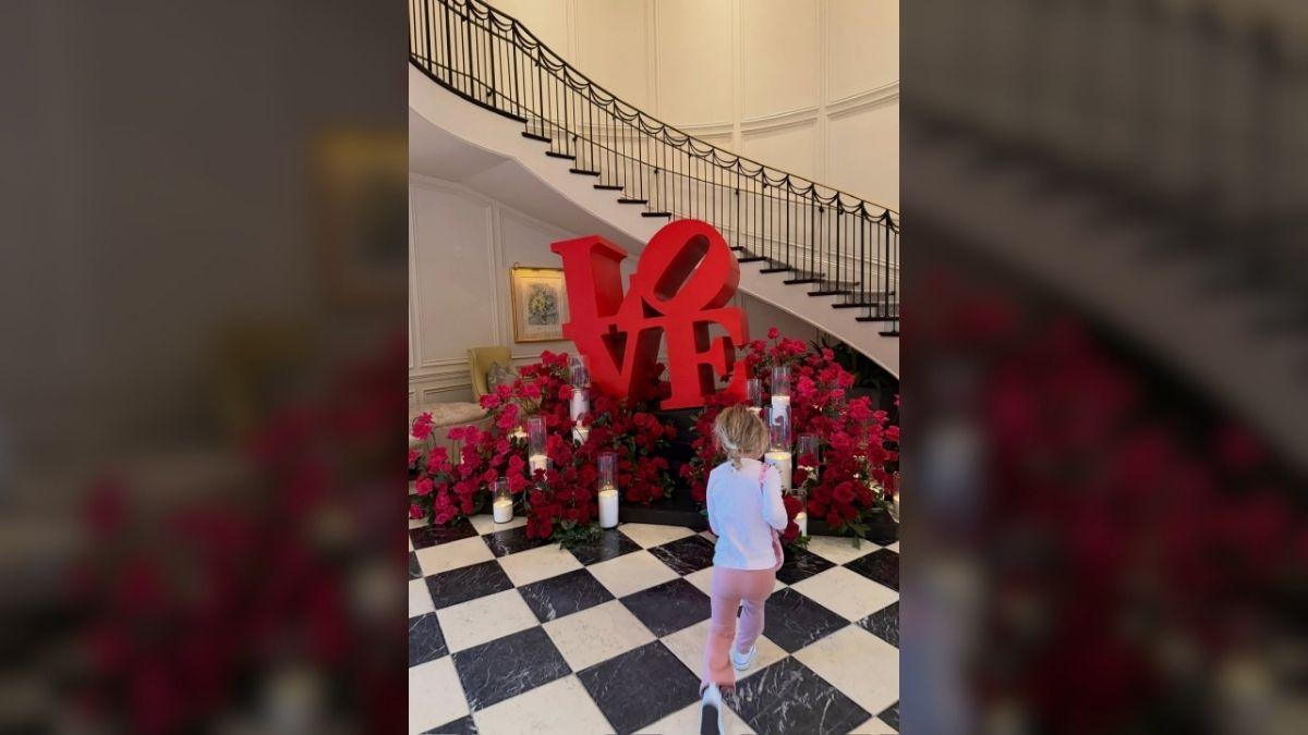 Photo of Daisy Dove Bloom made a special cameo in her mother's Instagram post.