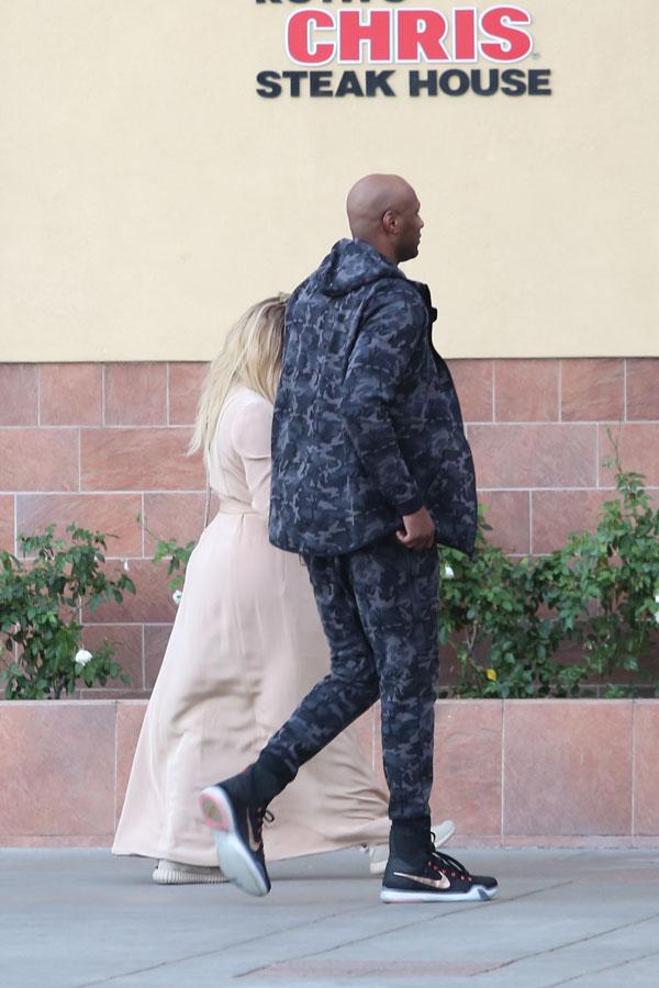 Khloe kardashian lamar odom date