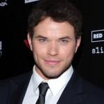 2010__12__Kellan_Lutz_Dec6newsnea 150&#215;149.jpg