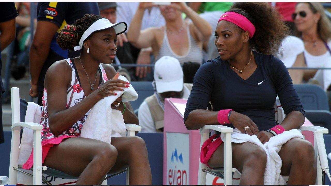 Image of Venus and Serena during a previous tennis match.