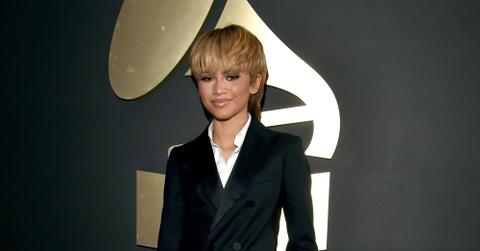 Zendaya grammys 2016 red carpet