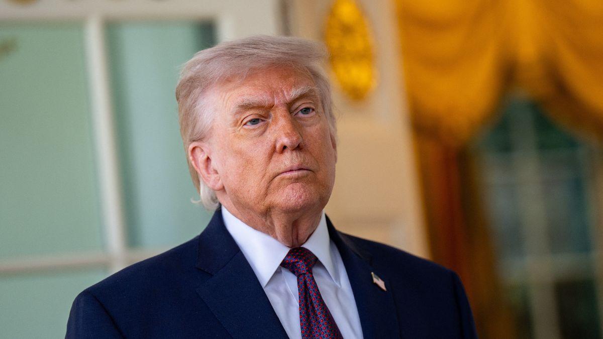 Image of The feud evolved into a global political spectacle.