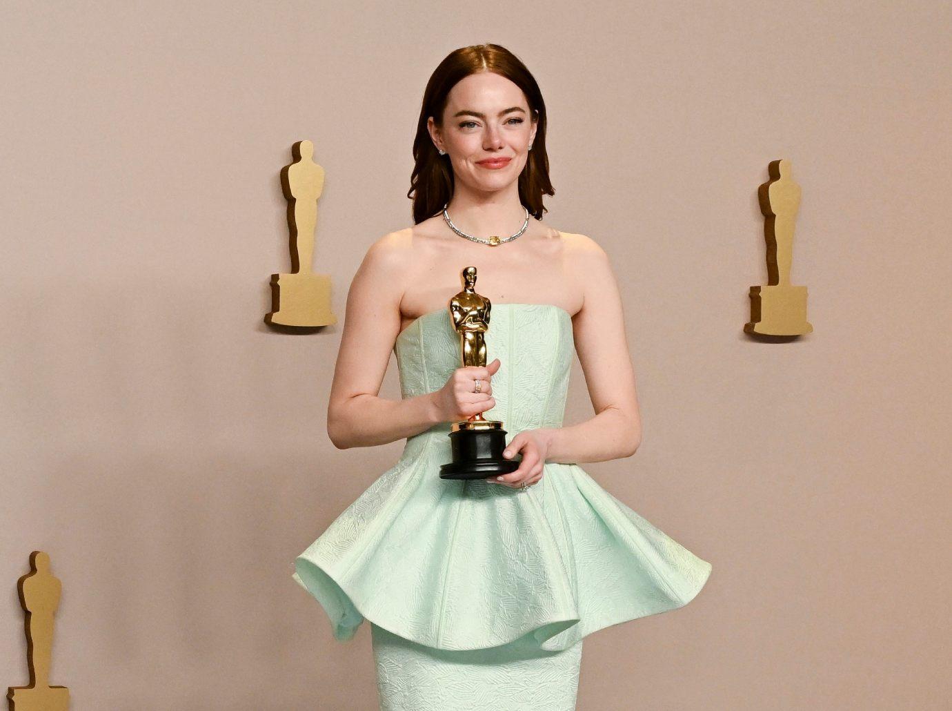 did emma stone call jimmy kimmel prick after jab poor things oscars