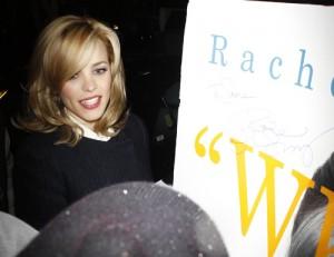 2010__11__Rachel_McAdams_Nov9_52 300×231.jpg