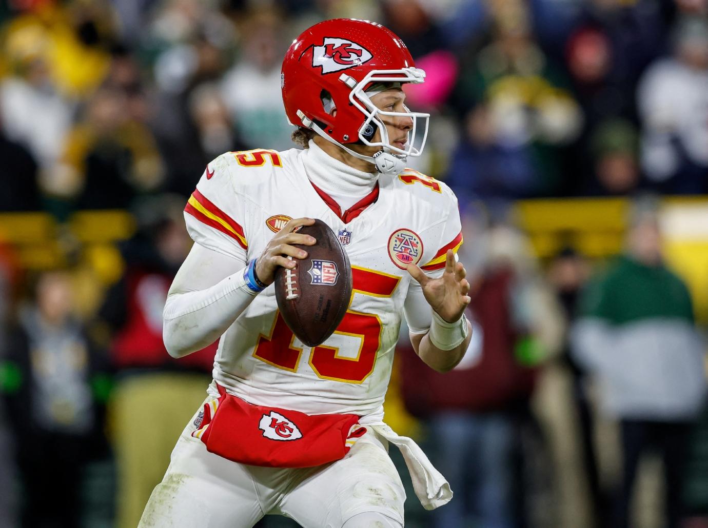 patrick mahomes travis kelce refs chiefs terrible call